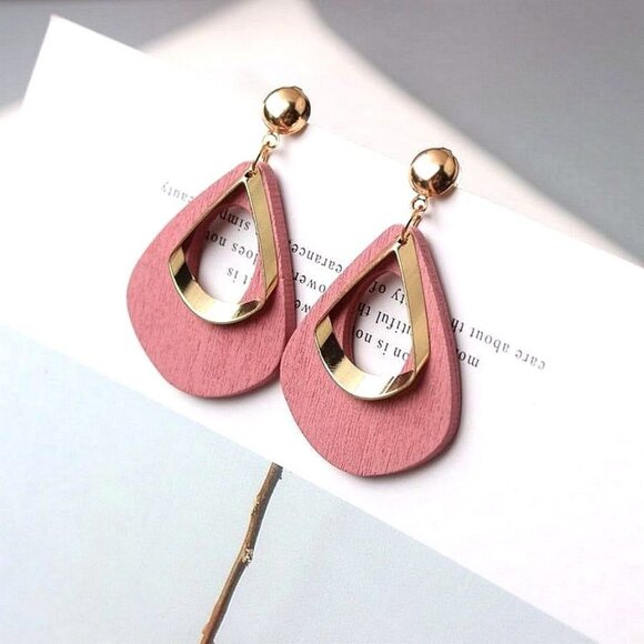 Kaylie Blush Pink Press Cut Wood Gold Layer Teardrop Earrings Gift Packaged - Picture 10 of 10